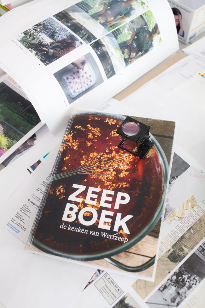 Zeepboek op drukvellen