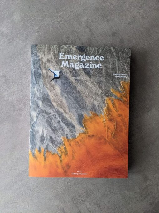 Emergence Magazine Vol. 4 - Shifting Landscapes voorzijde staand