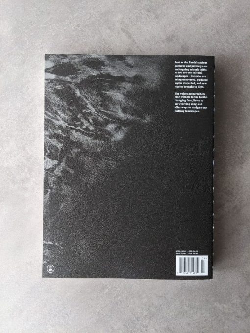 Emergence Magazine Vol. 4 - Shifting Landscapes achterzijde